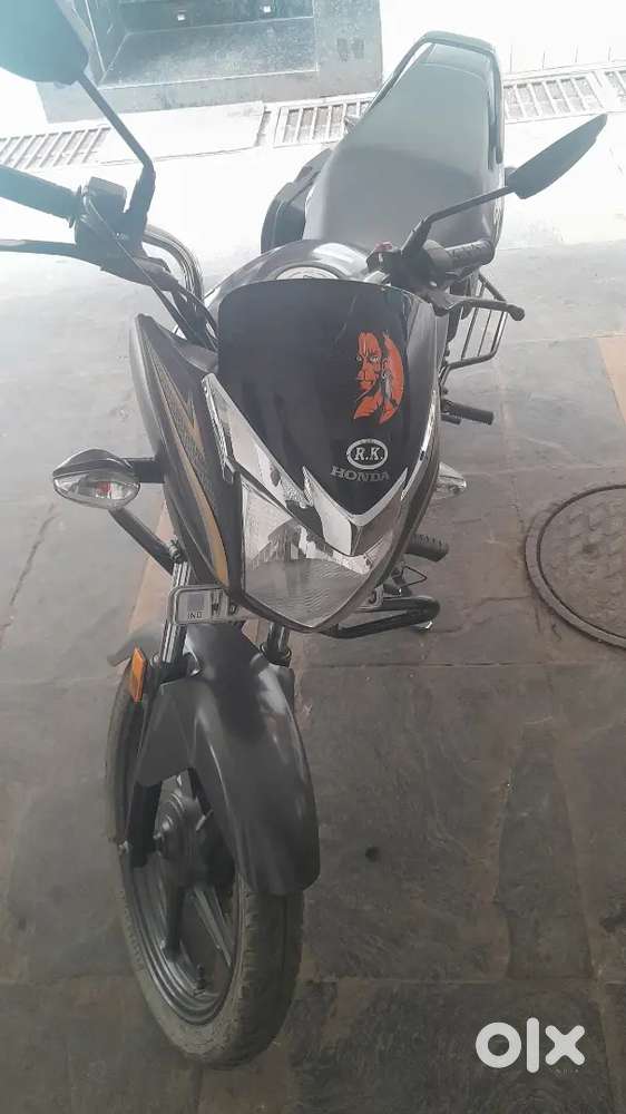 Honda shine new condition bike 2022 model