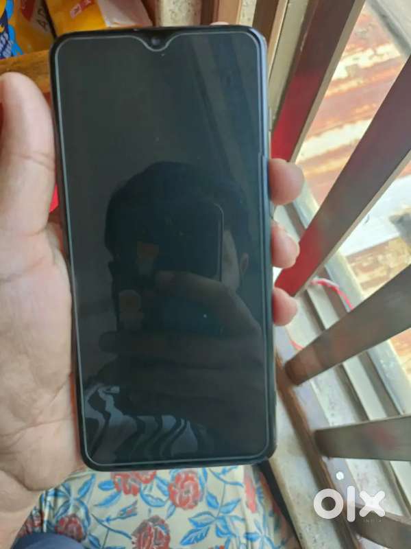 One plus 6T Mc Laren edition-perfect quality,good condition,no defects