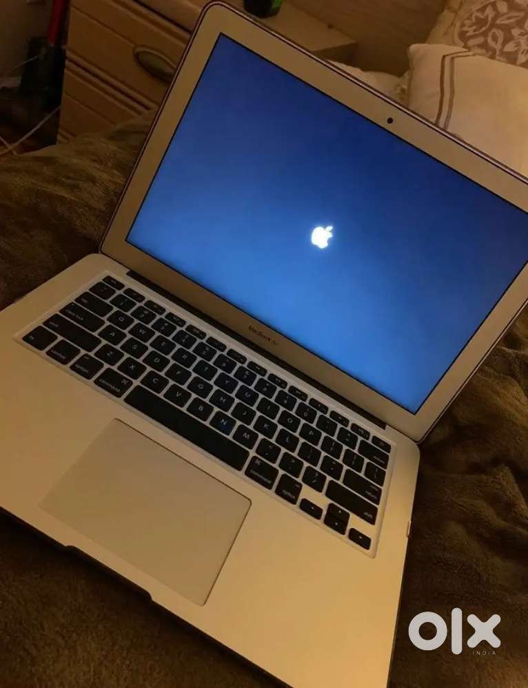 MacBook Air i5 ( 2017 )