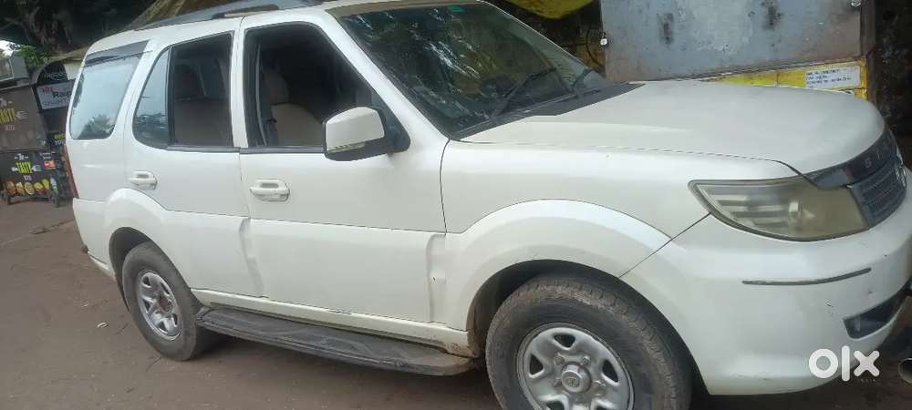 Tata Safari Storme 2013