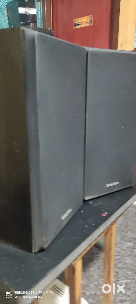 Technics bookshelf speakers 8 ohms 100 watts made in Spain