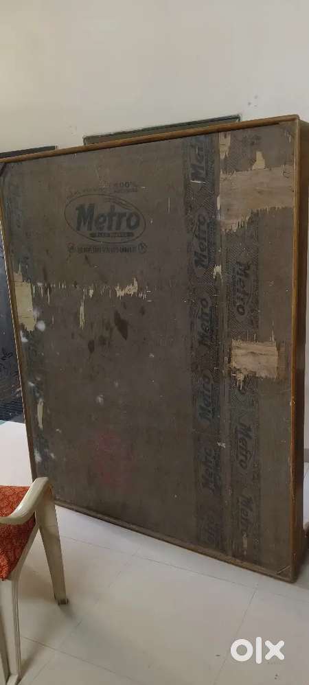 Takhat sagwan ka hai 6 by 6 ka