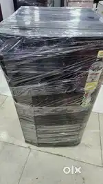 I'd67 180 ltr black colour single door refrigerator with stabilizer