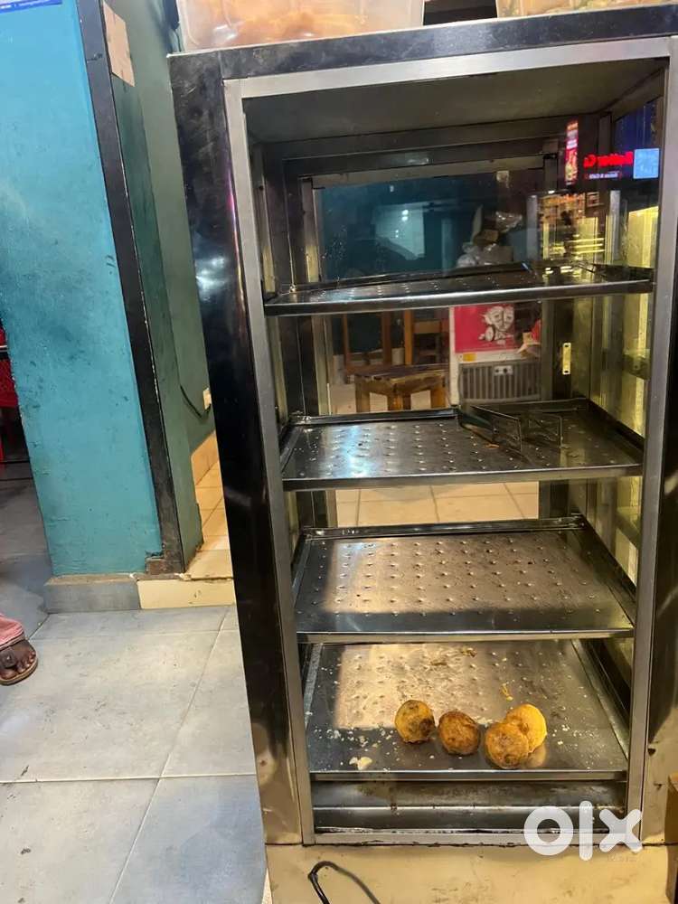 Bakery counter and snack rack