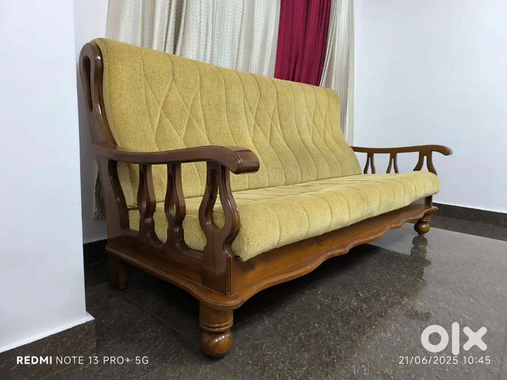 Just used premium sofa for sale