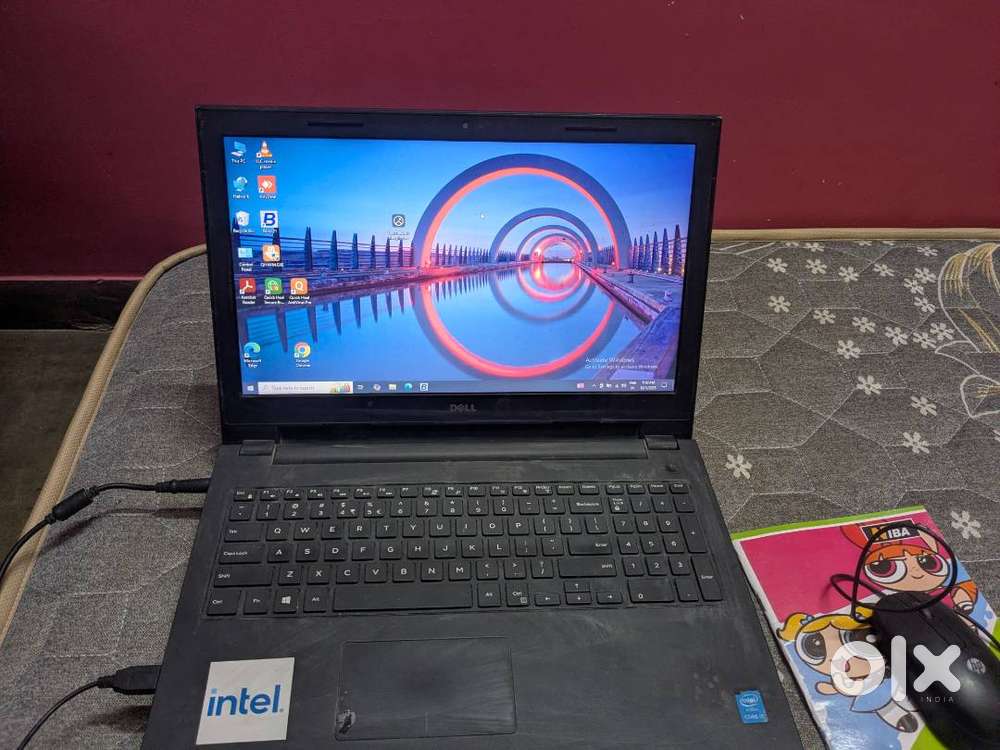 Dell Inspiron 15