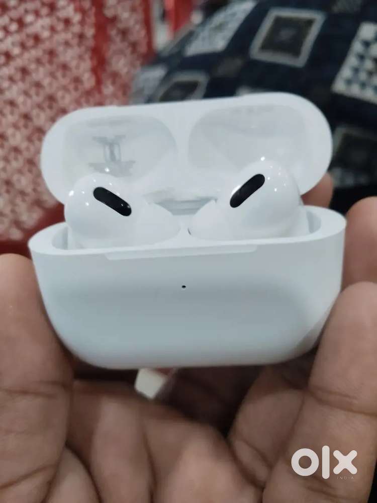 APPLE EARBUDS PRO