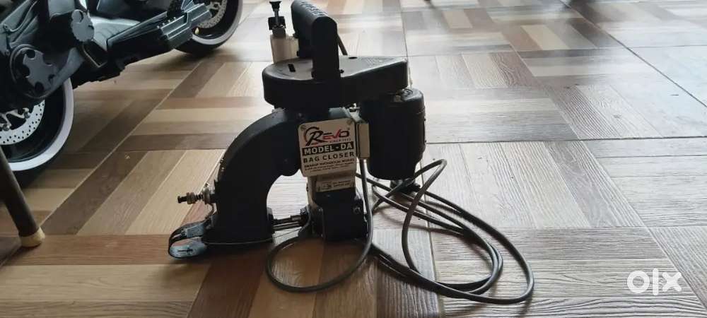 Bag selling machine
