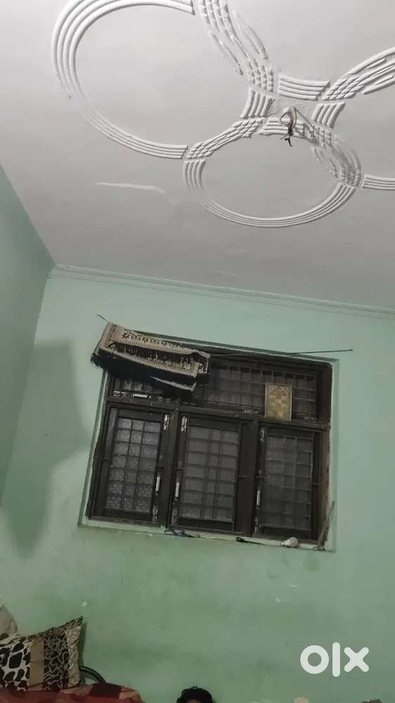 I need a Muslim roommate (preferred a working guy)