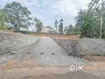 House plot 7 cents near Ettumanoor 1.60 lakh/cent