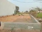 कमल होटल से 700मीटर प्लाट है 25 X 50 SQF है