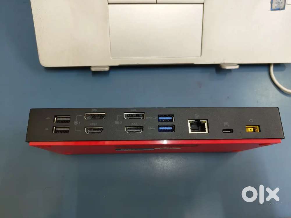 ThinkPad Hybrid USB-C with USB-A Dock with charger