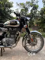Royal enfield chrome classic350 2021 model 1st owner bike with service