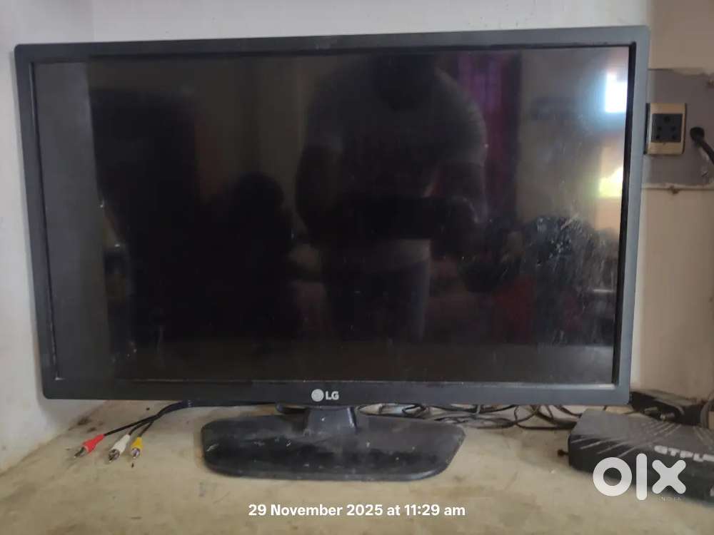 LG Tv 24 inches Led.Small TV