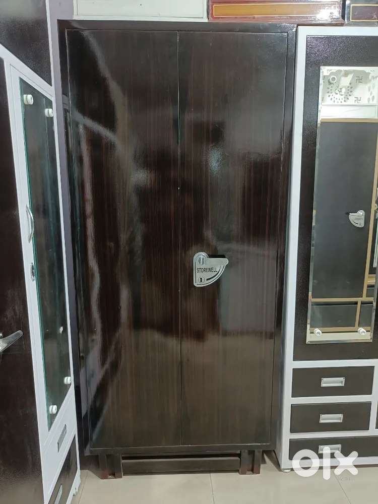 Gurgaon sector 6) Brand new almirah