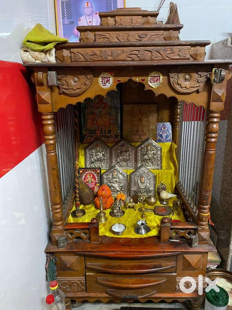 Pure sagwan house temple