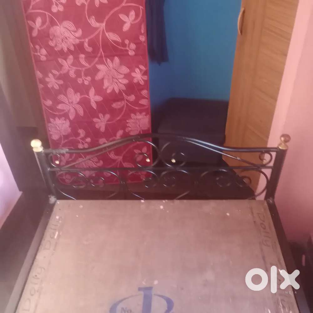 Good condition bed