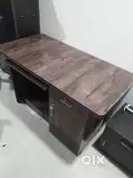 Office table and chair new bechna he