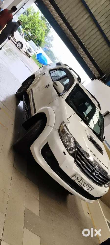 Fortuner 2012 model