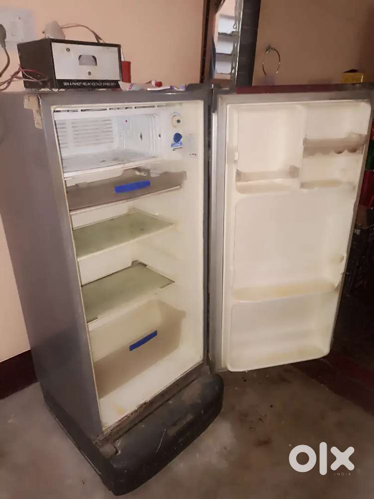 Whirlpool  single door fridge ,with  free stabilizer in best price