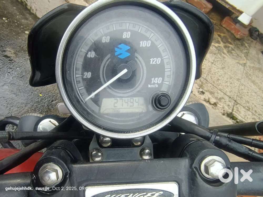 Bajaj Avengers street 180