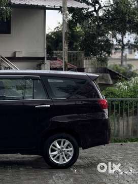 Toyota Innova Crysta 2017