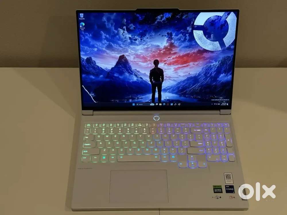 Lenovo Legion 7i Gen 9 16'' 240Hz QHD LCD (