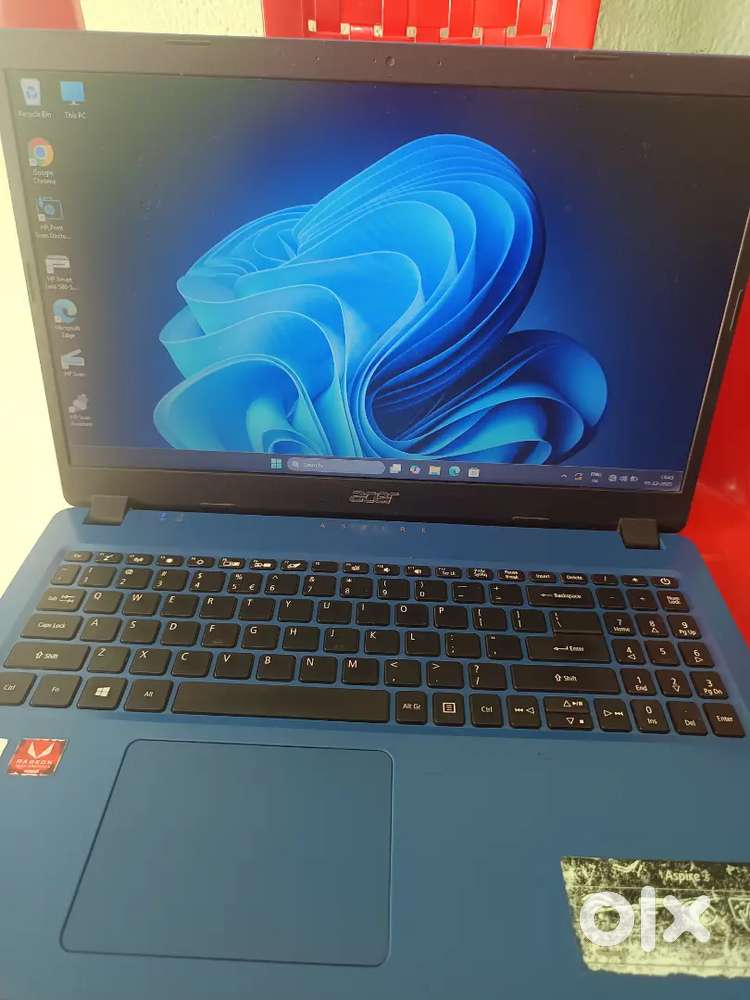 Accer laptop in good condition only personal use in case never regular