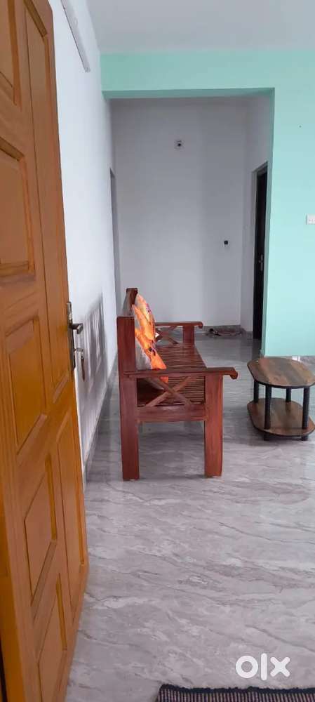 1 bhk flat rent for pref ladies nr techno park