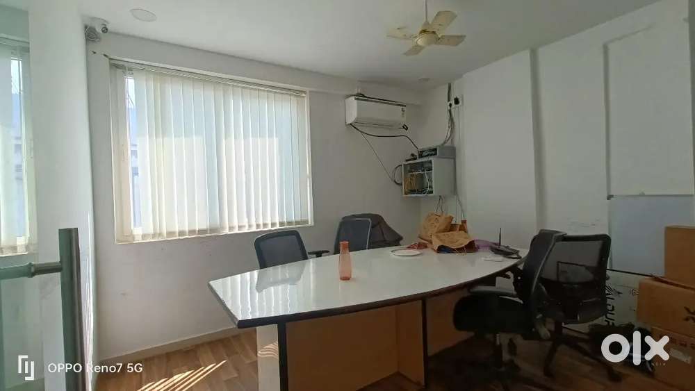 10 Workstations 2 Cabins 1 Conference plug and play office for Rent