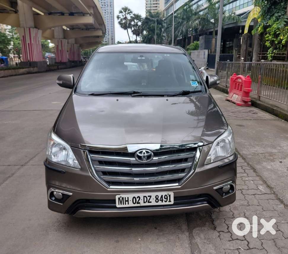 Toyota Innova 2.5 VX 8 Seater BS IV, 2015, Diesel