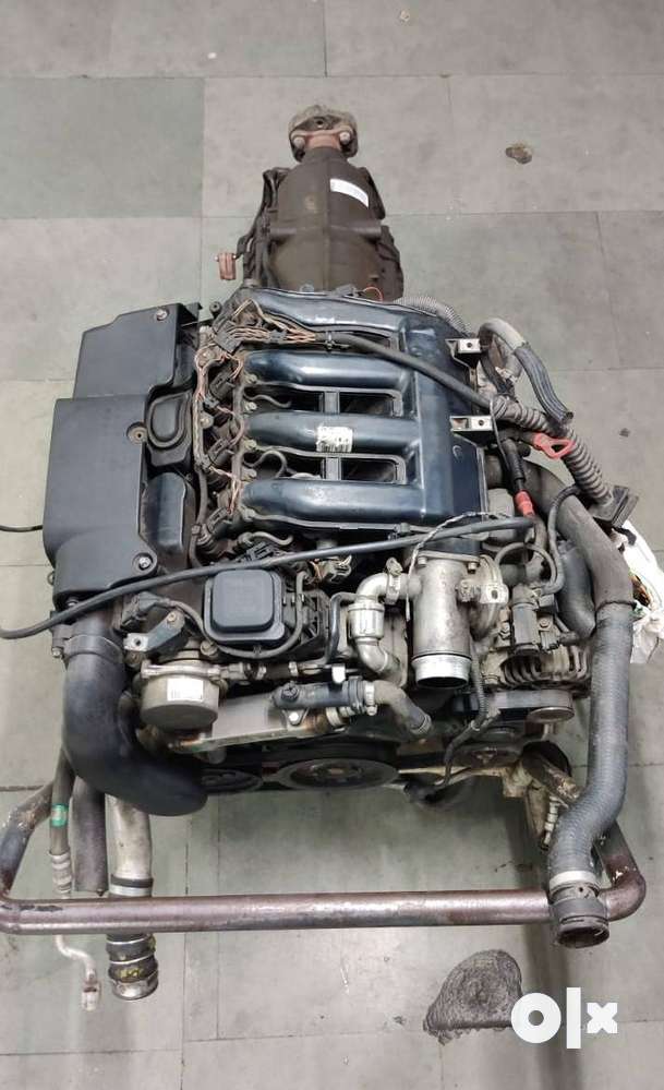 ENGINE WITH GEAR BOX BMW CAR