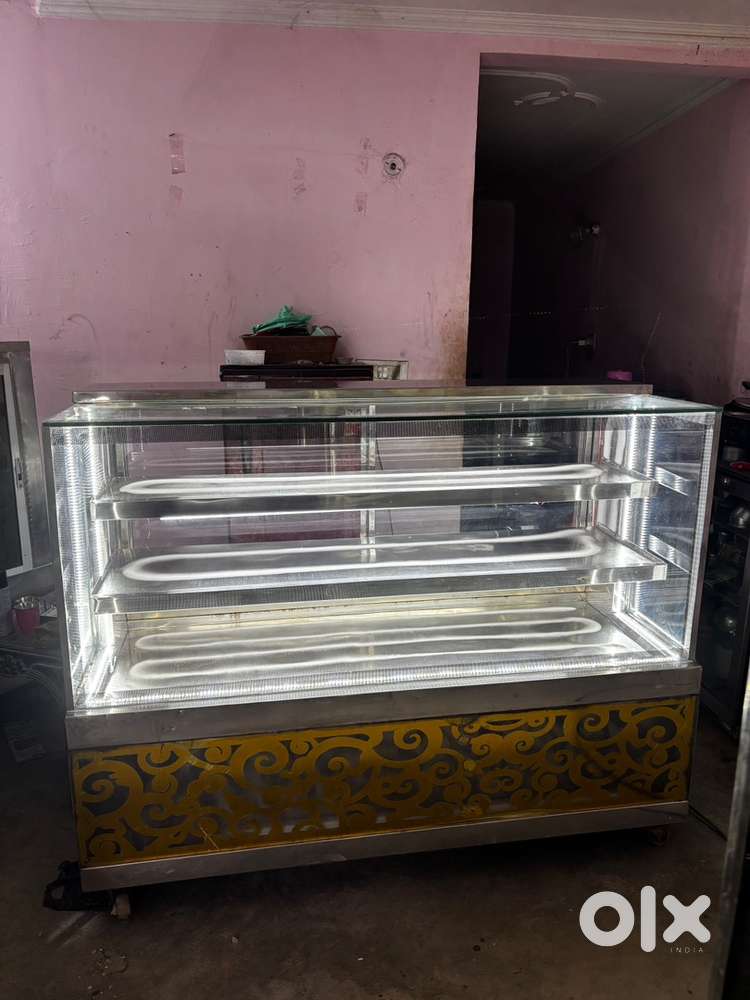 Display fridge cake counter sweet counter fridge