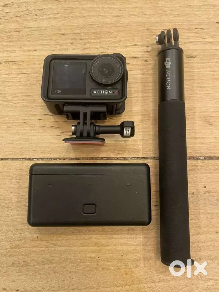 DJI OSMO ACTION 4 Adventure Combo + Ext Rod + 3 x Batteries