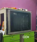 LG TV with kabots