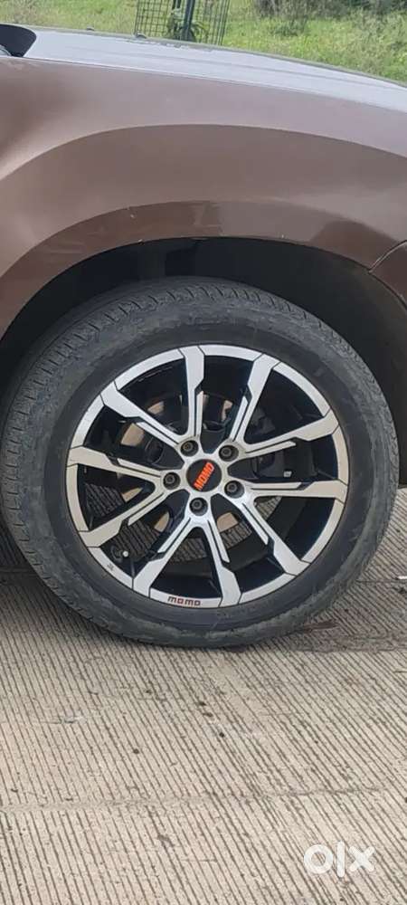 Duster Tyre 215/55R17 94V