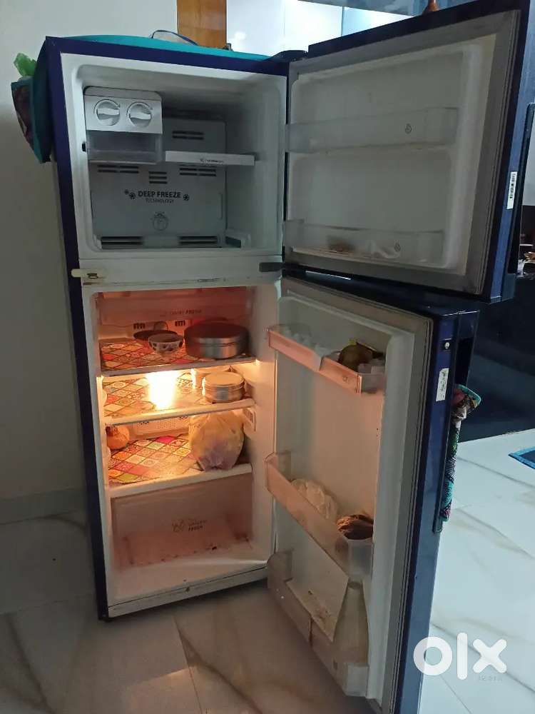 Whirlpool 222 litres