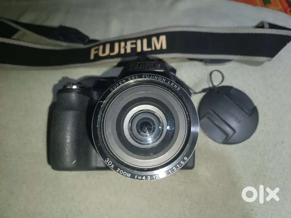 Fujifilm camera and video fluid head,