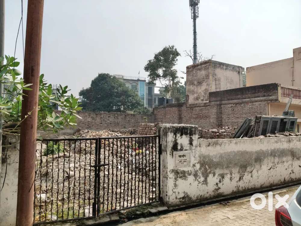 Madhuvan Colony Plot 300 Gaj 45 feet front 60 feet debth