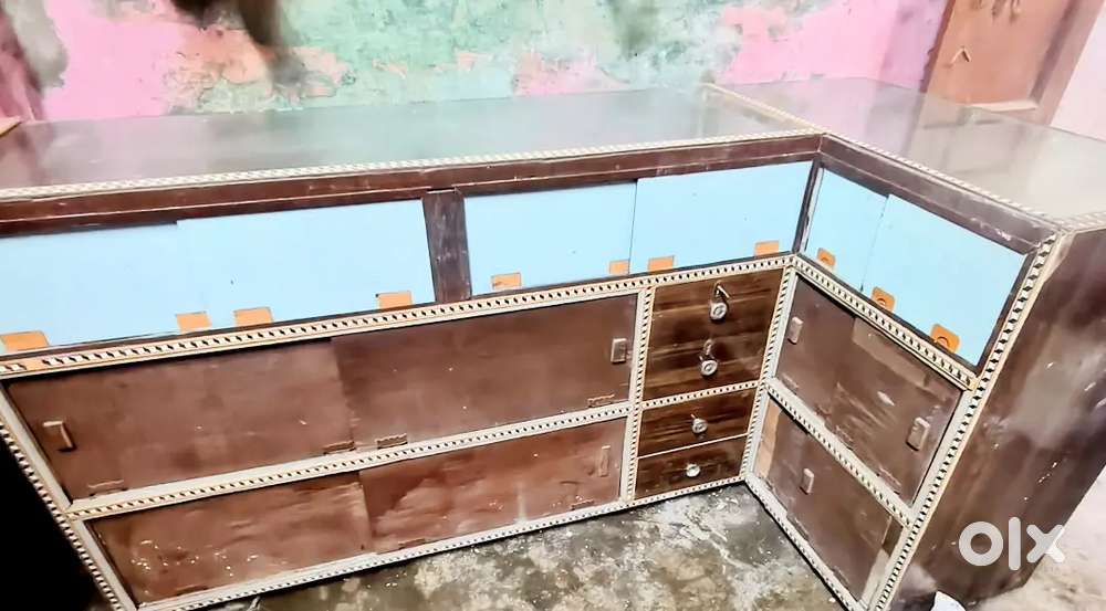 Shop counter