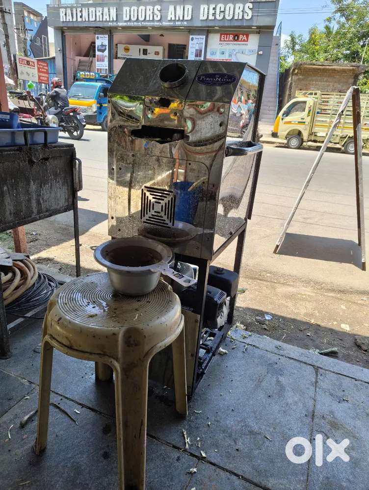 Sugarcane juice machine