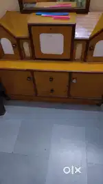 Dressing with mirror