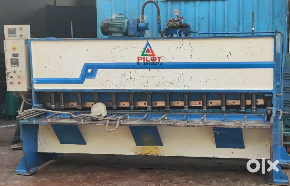 hydraulic shearing machine (Used) 4mm 8Feet