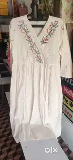 Gopal Ji market gown  my shop.vanshika Sadi collection