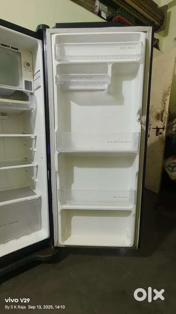 Whirlpool fridge 200 litre