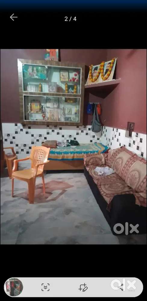 Single room with kitchen, only small family allowed