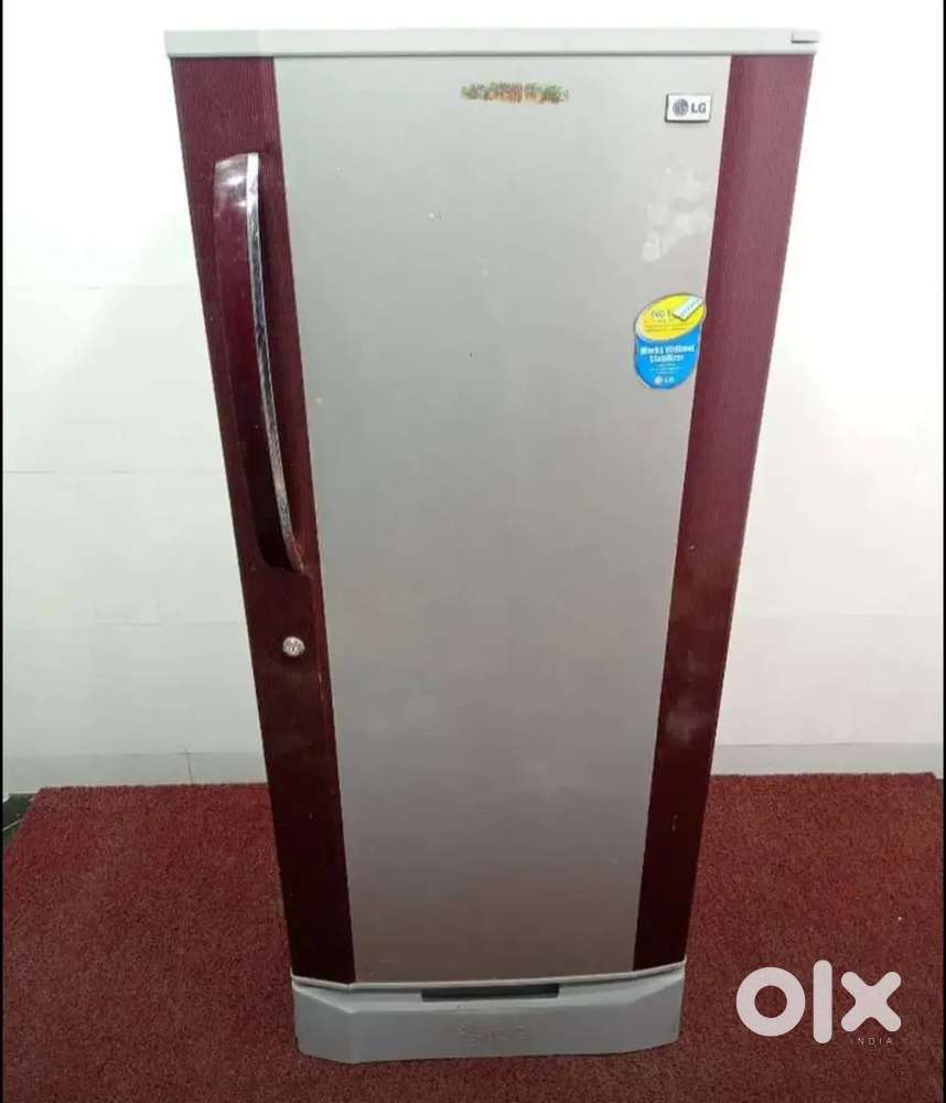Suggesting a double colour single door silver fridge okme1256