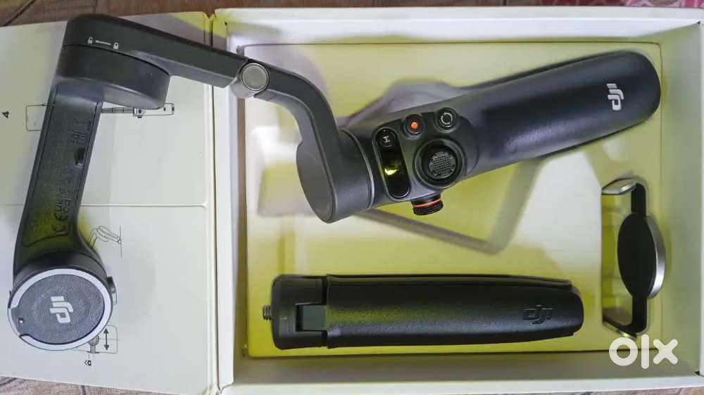 Dji osmo mobile 7p.  3 Axis gimbal for mobile