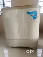 Semi Automatic washing Maschine