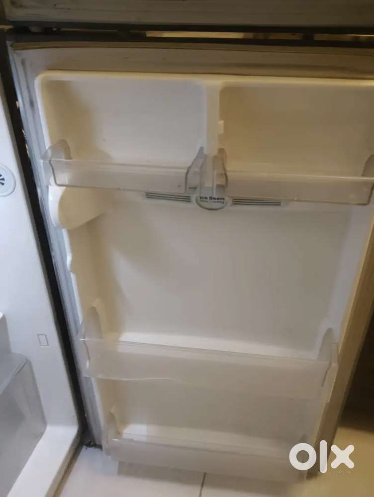 8 Years old Refrigerator for sale